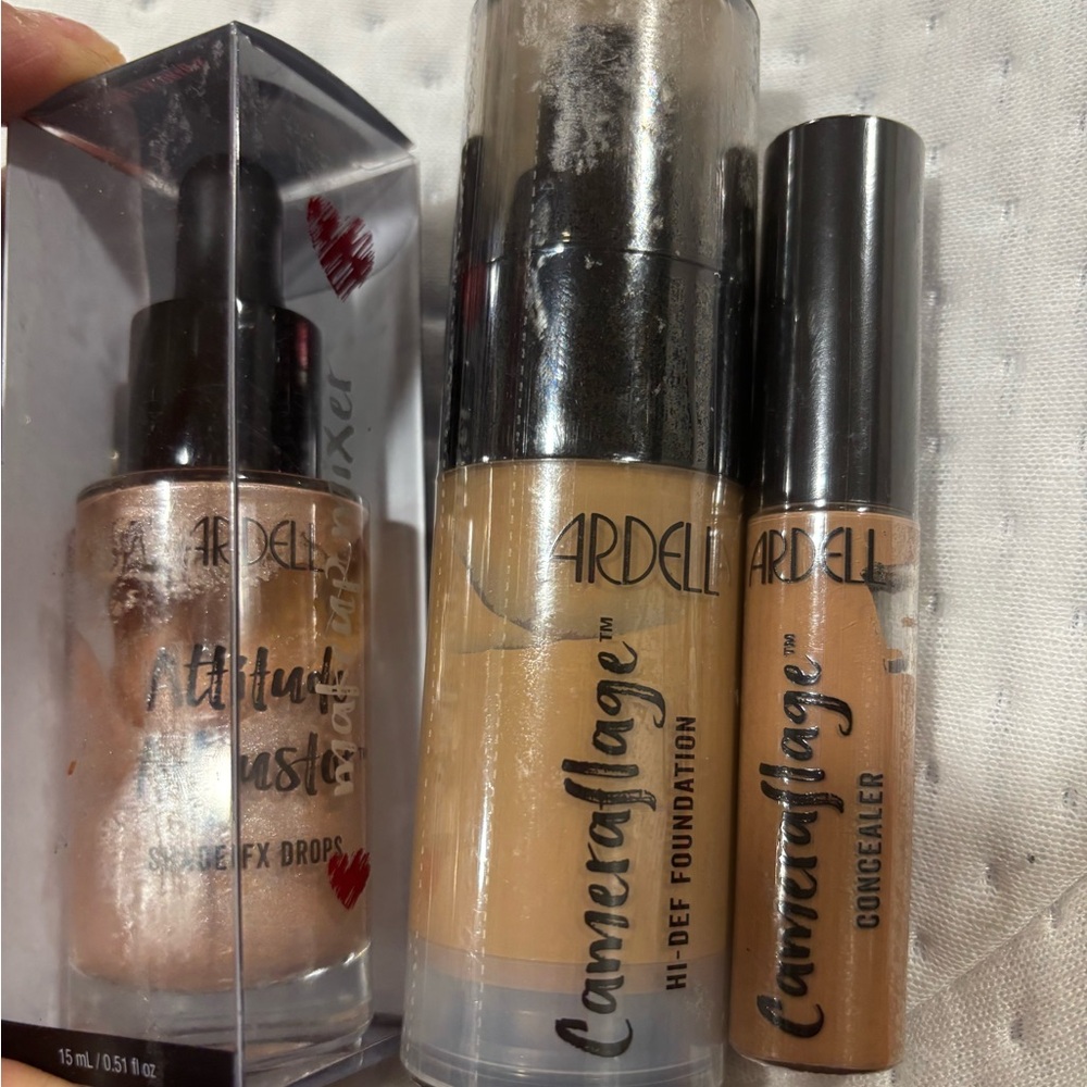 3-Ardell items Carmeraflage, Attitude adjustment and concealer NWOT